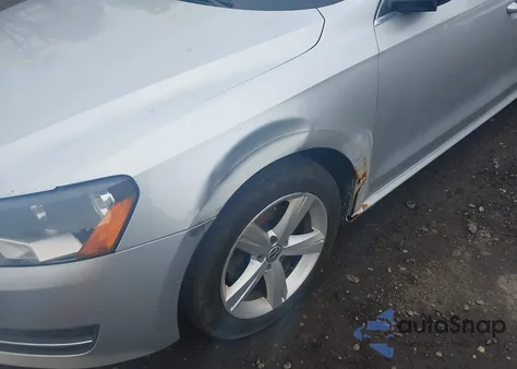 2012 Volkswagen Passat 2.5L Se из США, поврежденный, VIN 1VWBP7A35CC070504